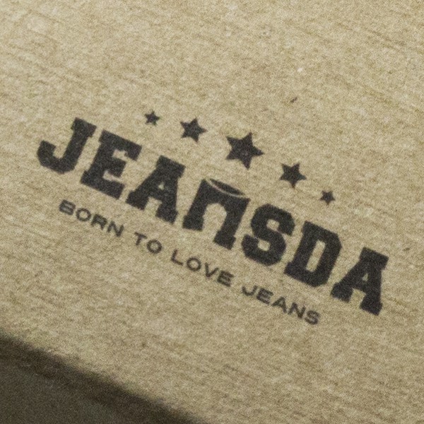 可捷 商品包裝設計 作品 - JEANSDA  金斯大 牛仔褲包裝盒 | 可捷印刷